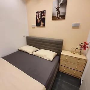Apartment Stylisches 2-Zimmer Design-Apartment An Der U1 Favoritenstrasse, Vienna