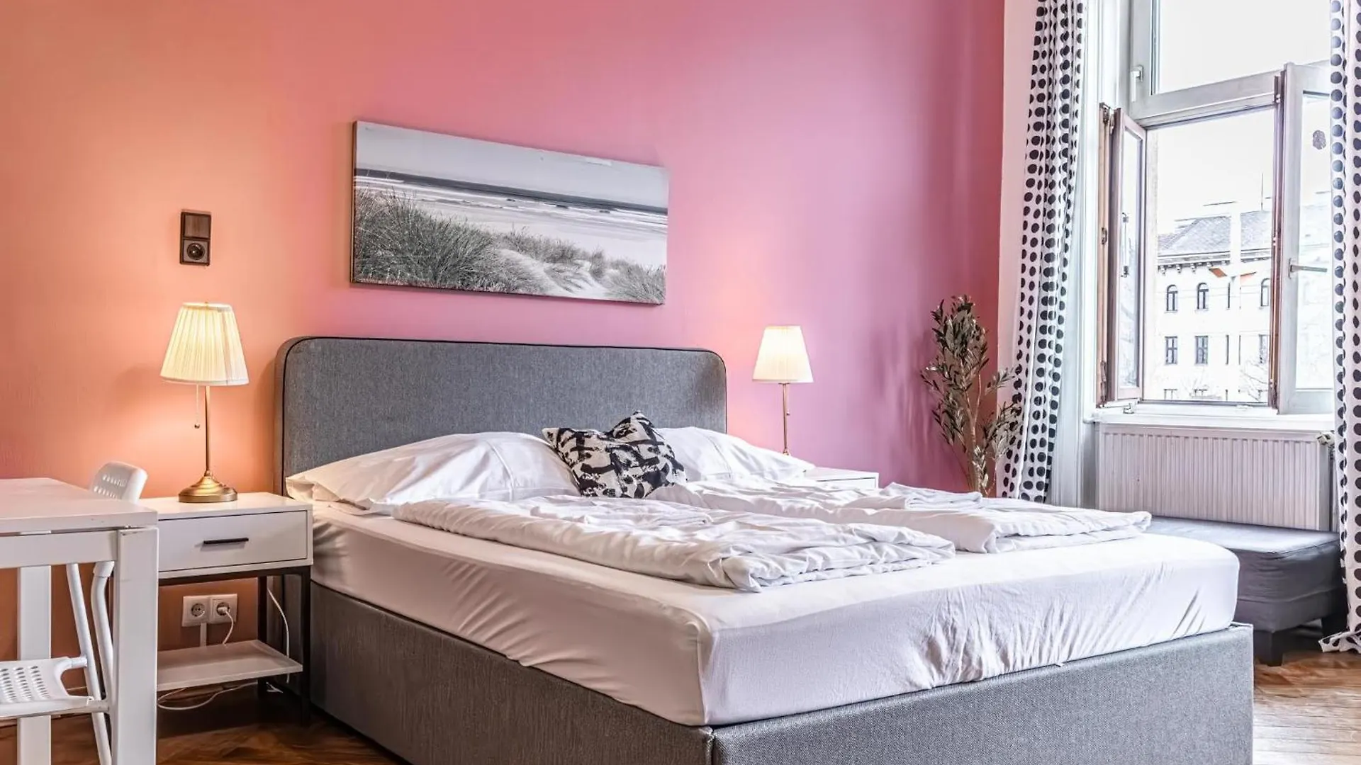 Lovely 1Br Apt. Near Akh Hospital Wiedeń