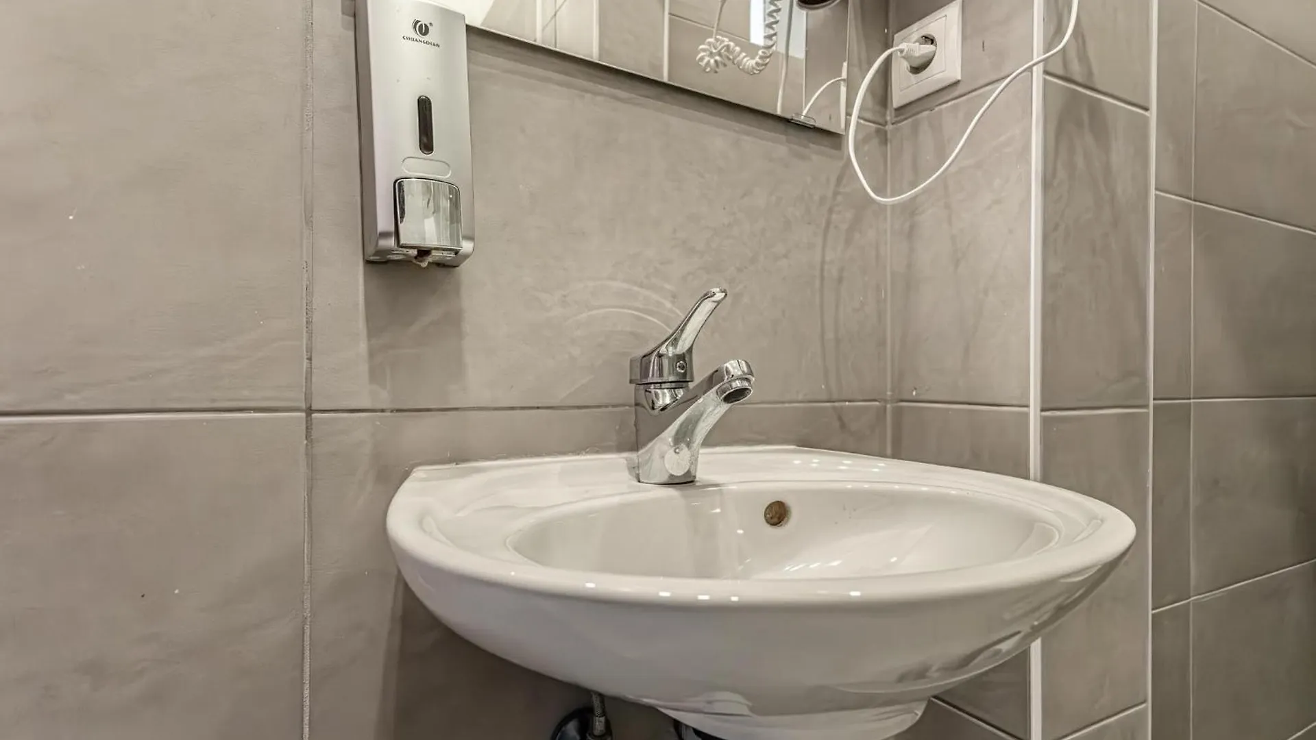 Lovely 1Br Apt. Near Akh Hospital Wiedeń Austria
